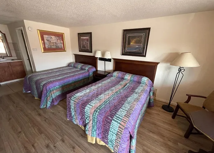 Motel Round-up *