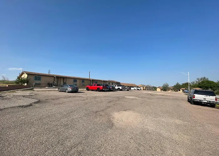 Motel Round-up