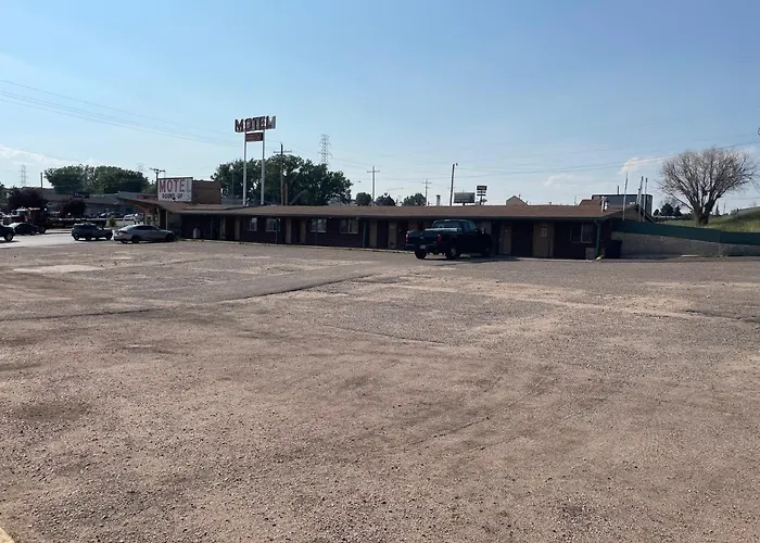 Round-up Motel *